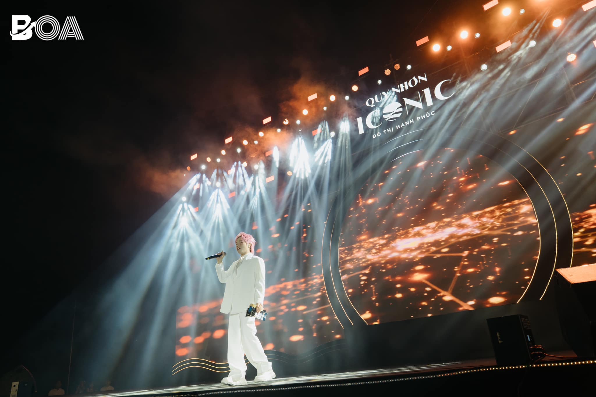 Khoảnh khắc đẹp của một sự kiện hoàn hảo