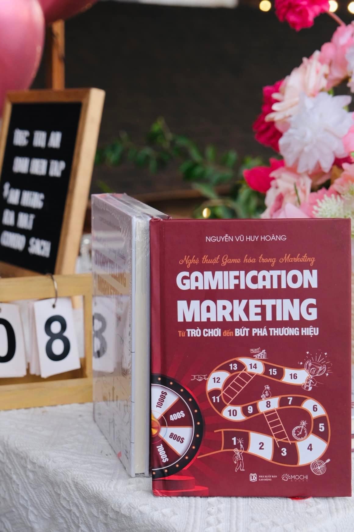 Biên tập sách storytelling marketing và gamification marketing