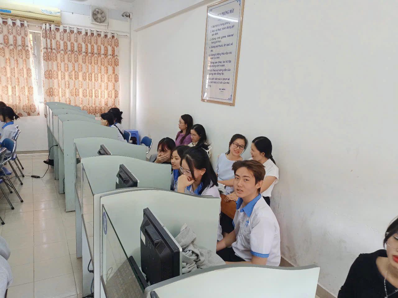 Đào tạo dựng video Adobe Premiere cho sinh viên